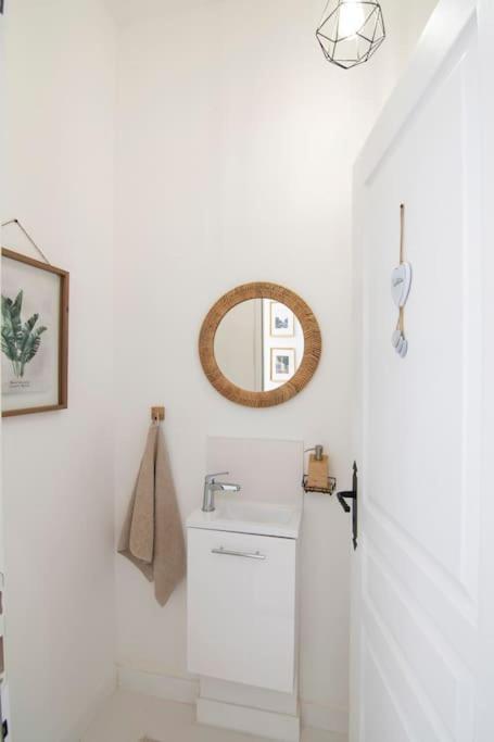 Treize Maison 3 Bed House In Centre Of Saint Severin Esterno foto