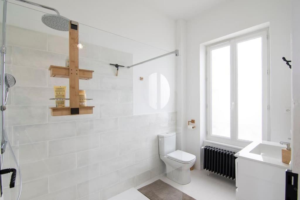 Treize Maison 3 Bed House In Centre Of Saint Severin Esterno foto