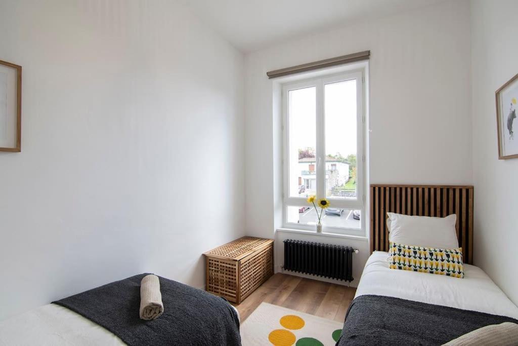 Treize Maison 3 Bed House In Centre Of Saint Severin Esterno foto